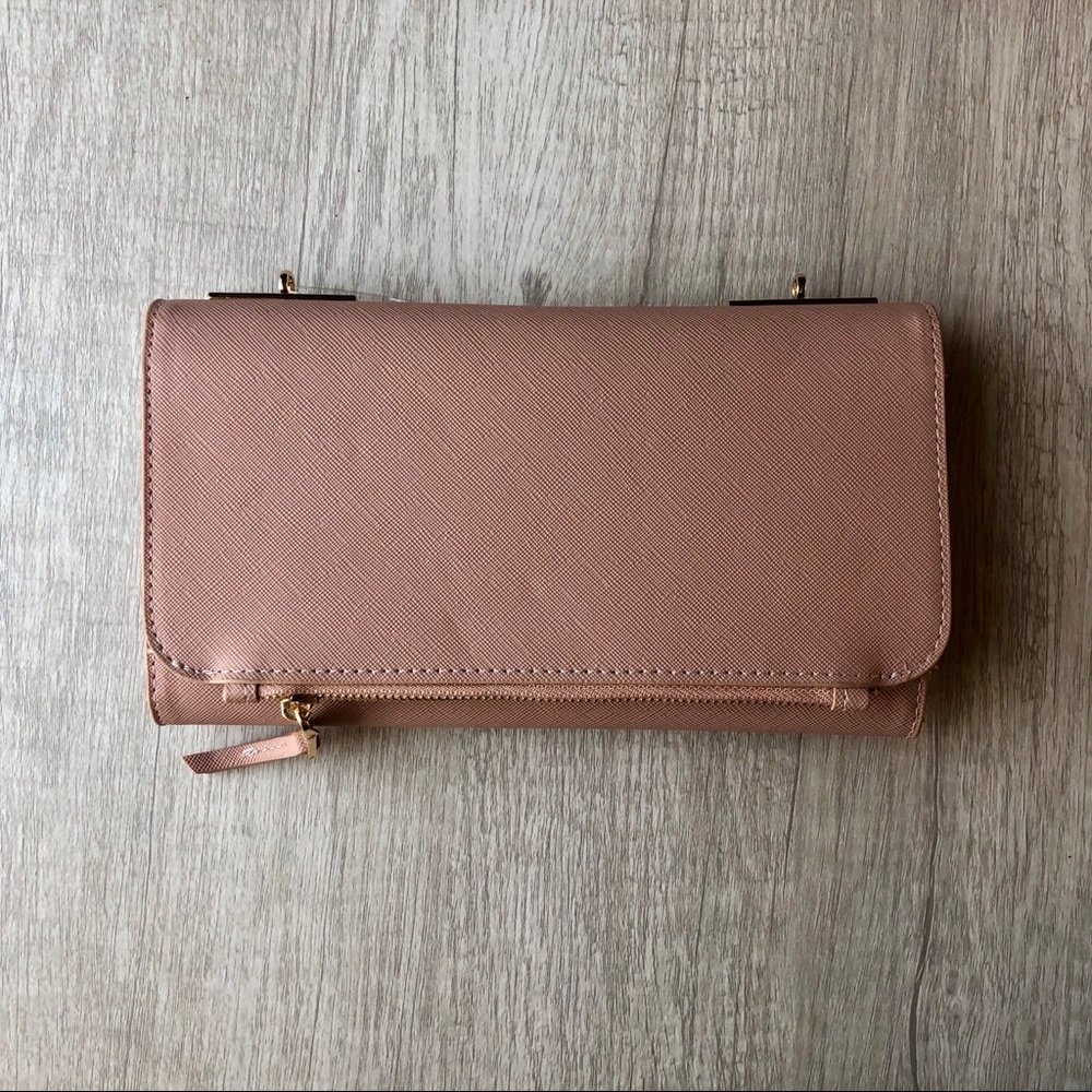 Francesca’s Olivia Classic Saffiano Wallet - Pink